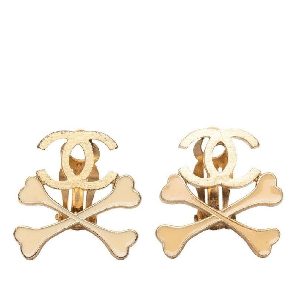 Chanel CC Logo Plated Earrings Gold